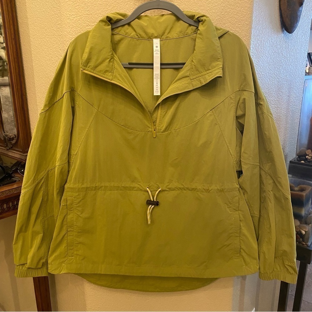 LULULEMON Women Evergreen Anorak Dew Green Packable Hoodie Windbreaker Size 12